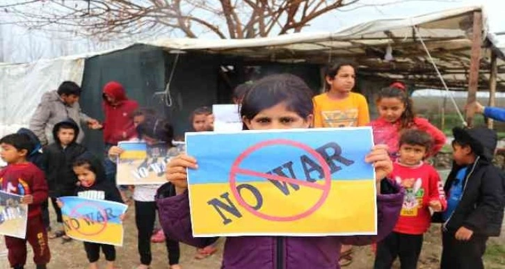 Suriyeli çocuklardan 'savaş bitsin' çağrısı
