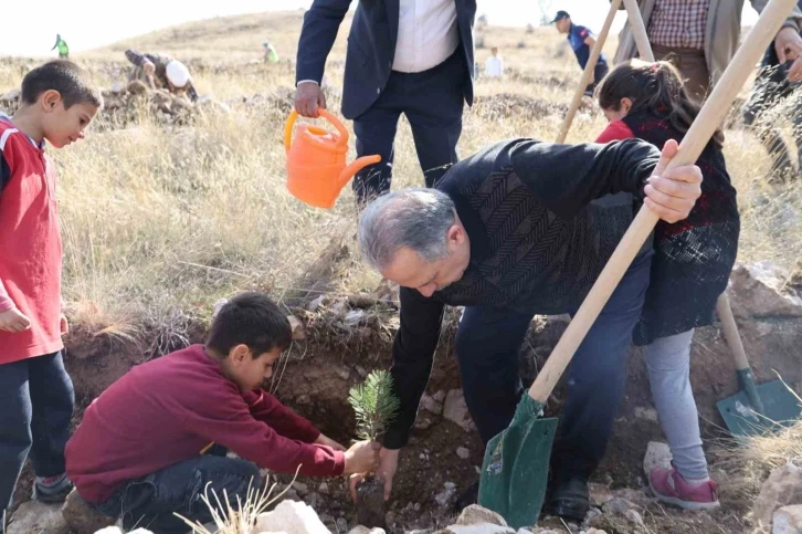 Talas’ta topyekun Ağaçlandırma Günü etkinliği
