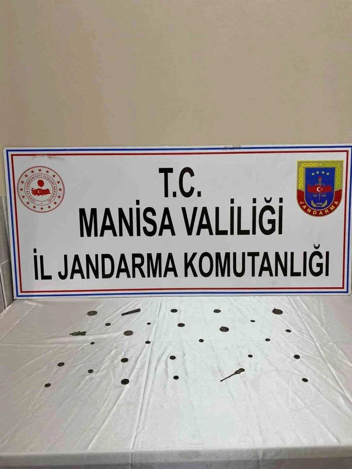 Tarihi eser kaçakçısı jandarmadan kaçamadı
