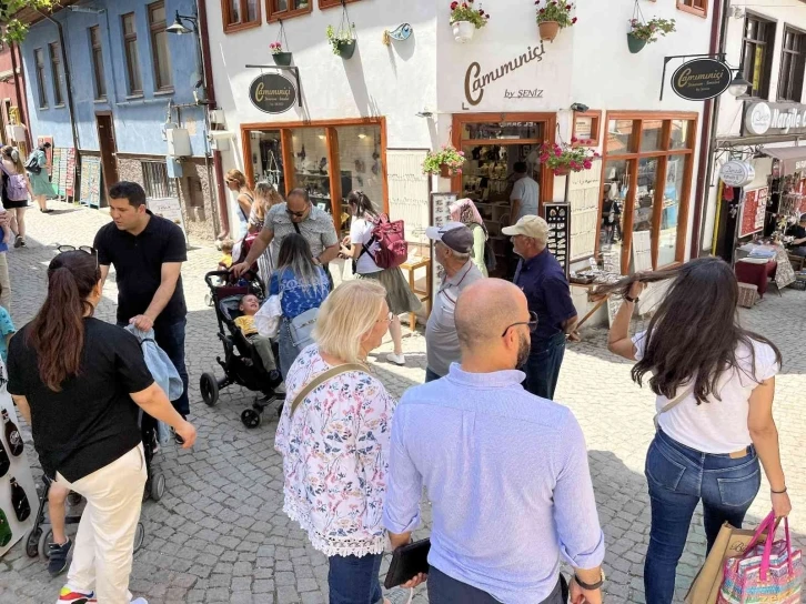 Tarihi Odunpazarı bölgesinde hafta sonu yoğunluğu
