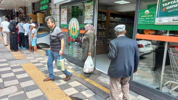 Tarım Kredi Kooperatif Marketi indirimleri vatandaşı memnun etti
