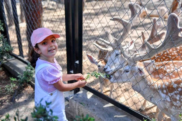 Tarsus Doğa Parkı, bayram tatilinin ilk 5 gününde 16 bine yakın kişiyi ağırladı
