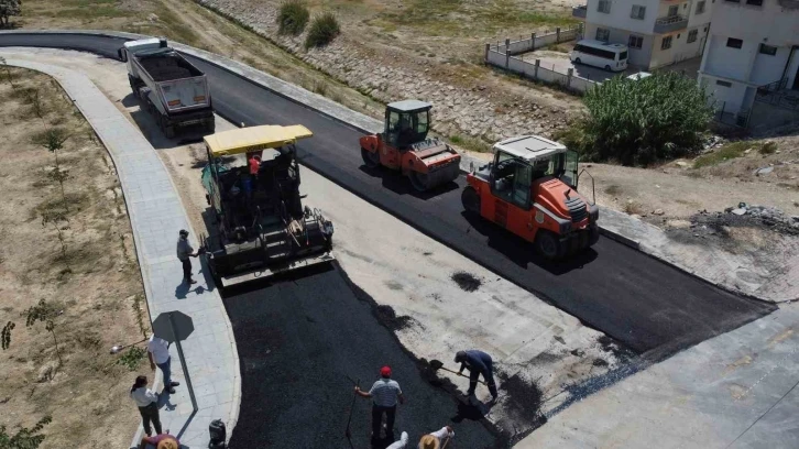 Tarsus’ta 15 yıllık yol sorunu çözüldü
