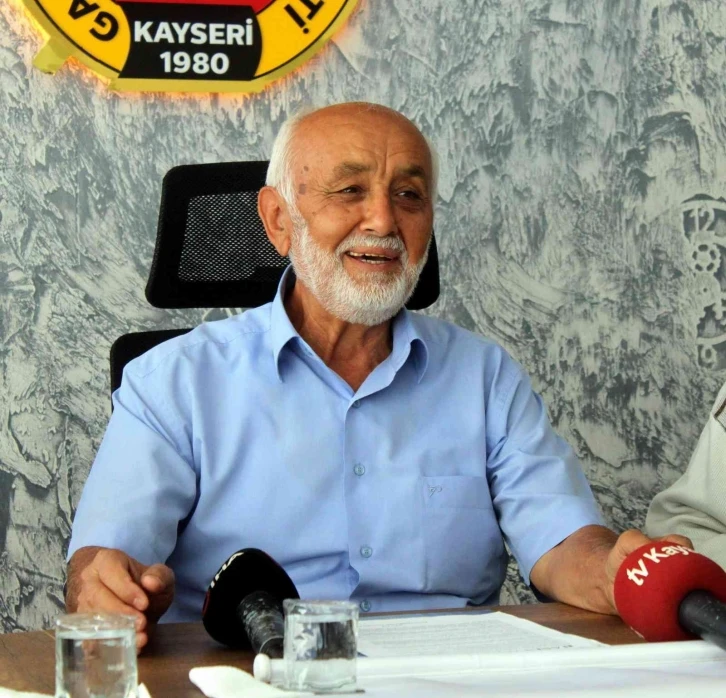 Taş: "Başörtü ve dini özgürlükler anayasal güvenceye alınsın"
