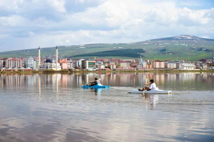 Taşan Kura Nehri’nde kano keyfi havadan görüntülendi
