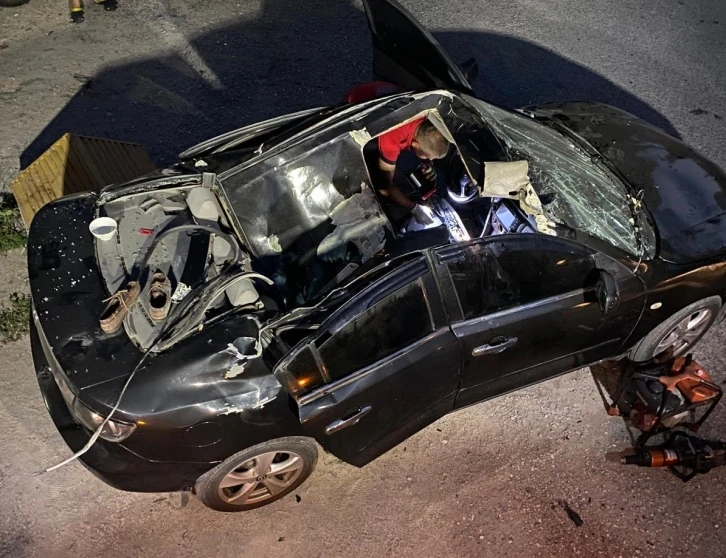 Tatil sitesinde feci olay: 21’inci kattan otomobilin üzerine düşerek öldü
