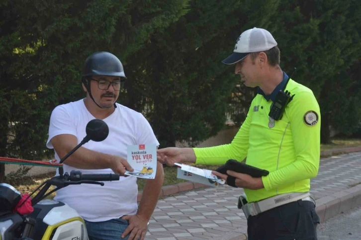 Tavşanlı’da güvenli sürüş için bilgilendirmeler yapıldı
