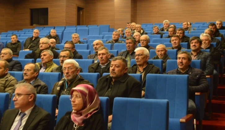 Tavşanlı’da köy muhtarları ile muhtemel afetlere karşı alınacak tedbirler görüşüldü
