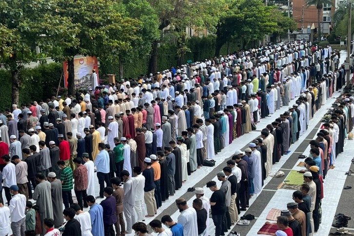 Tayland'da Kurban Bayramı namazı kılındı