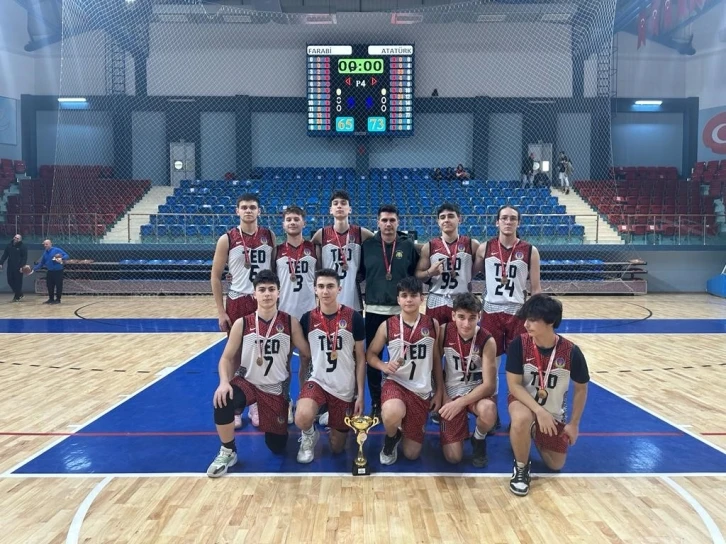 TED Düzce Koleji basketbolda şampiyon
