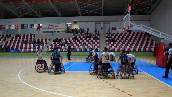 Tekerlekli Sandalye Basketbol 1. Ligi: Muş BESK: 56 - Kızıltepe Engelliler Birliği SK: 64
