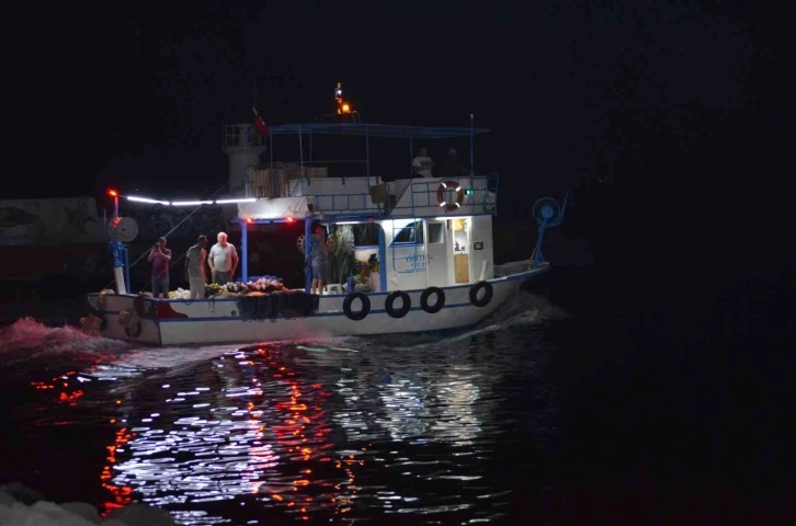 Tekirdağ’da balıkçılar ‘Trakya havalarıyla’ denize açıldı
