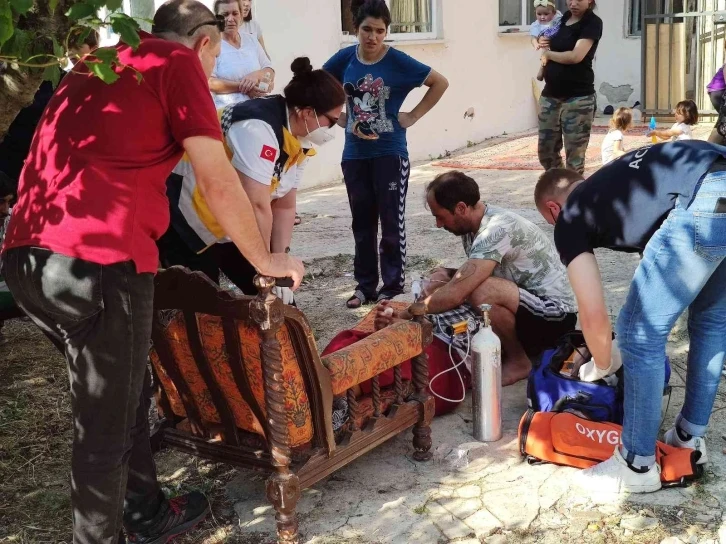 Tekirdağ’da çıkan ev yangınında bir kişi dumandan etkilendi
