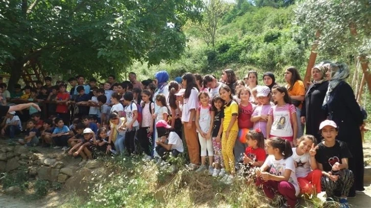 Tekirdağ’da Kur’an kursu öğrencileri piknikte buluştu
