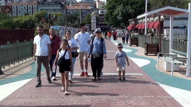 Tekirdağ sahilinde bayram tatili yoğunluğu
