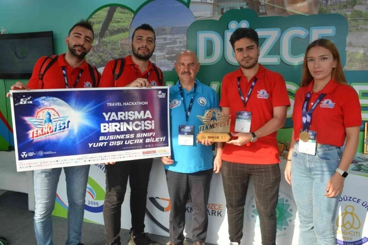 TEKNOFEST 2022’de Düzce Üniversitesi proje ve başarılarıyla göz doldurdu
