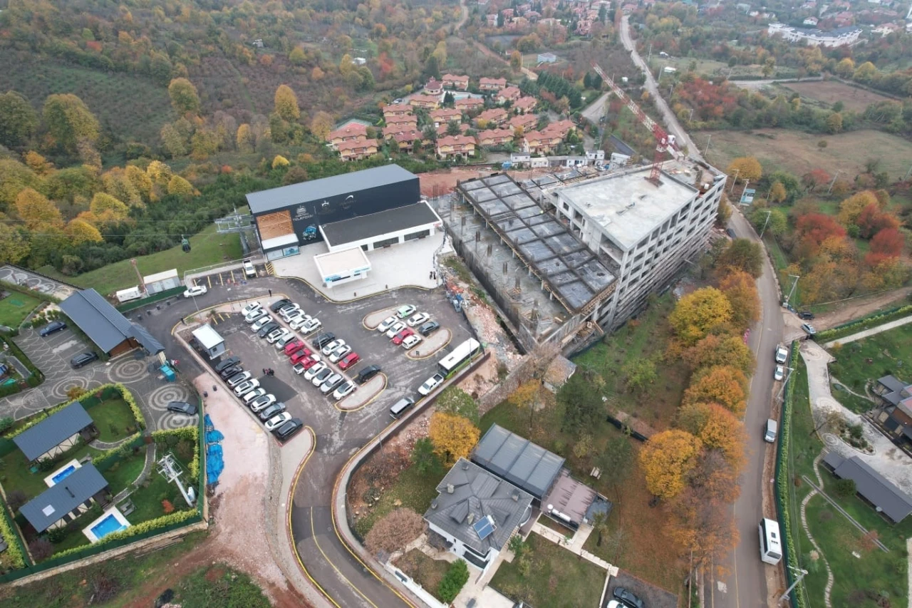 Teleferik otoparkında kaba inşaat bitmek üzere
