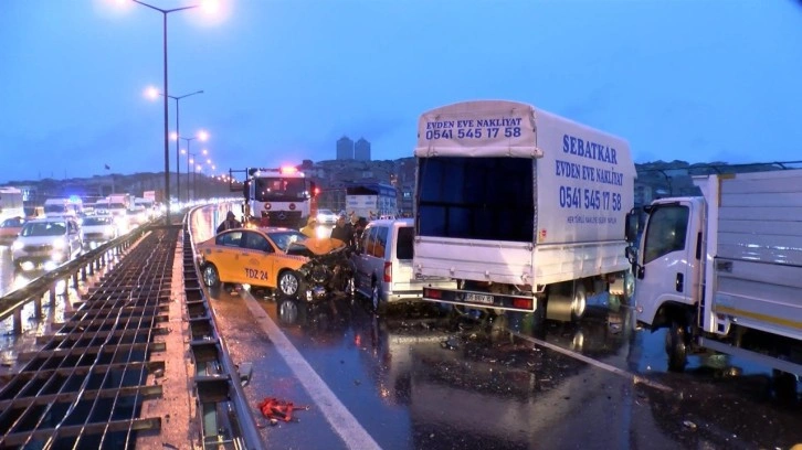 TEM Otoyolu'nda zincirleme kaza: 1 yaralı