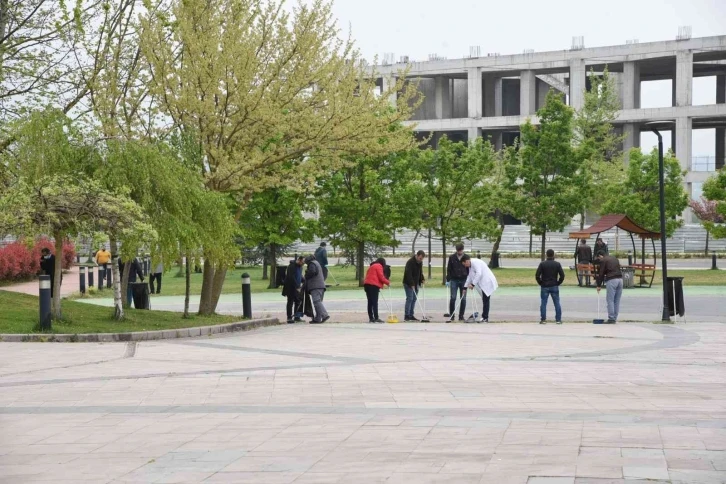 Temiz bir dünya bırakmanın önemine dikkat çekildi
