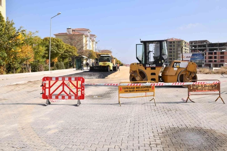 Tepebaşı’nda üstyapı çalışmaları devam ediyor
