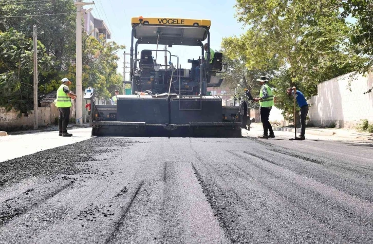 Tepebaşı’nda üstyapı çalışmaları devam ediyor
