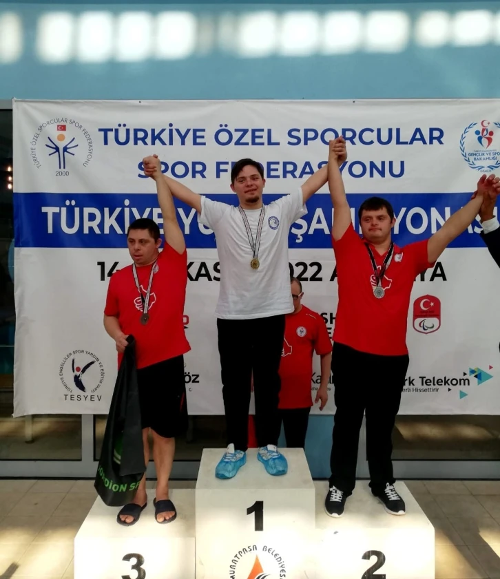 Tepebaşı’nın özel sporcuları büyük başarı kazandı
