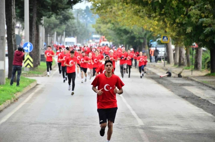 Terme’de 2023 metrelik Cumhuriyet koşusu
