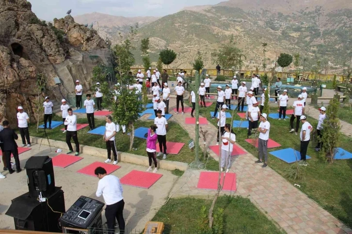 Terörden temizlenen Efkar Dağı’nda "Online Training" eğitimi
