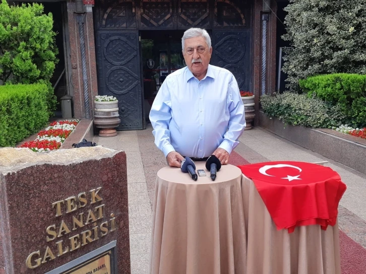 TESK’ten anlamlı bayrak dağıtımı
