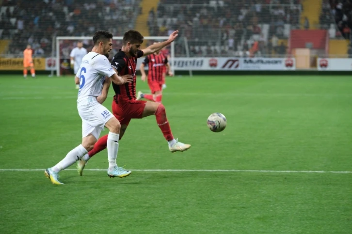 TFF 2. Lig: 24Erzincanspor: 1 - Arnavutköy Belediyesi Gençlik ve Spor: 1
