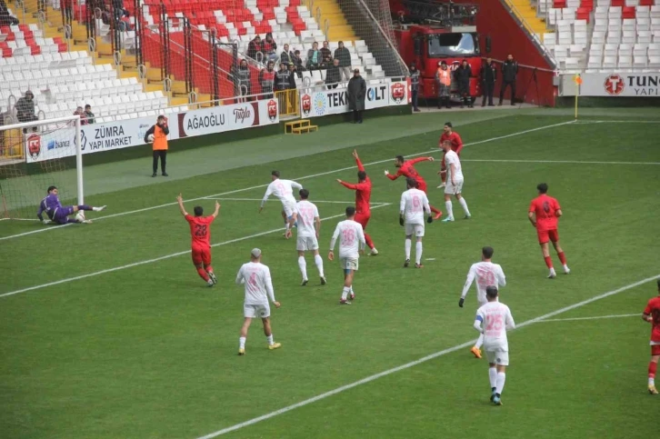 TFF 2. Lig: 24Erzincanspor: 3 - Isparta 32 Spor: 0
