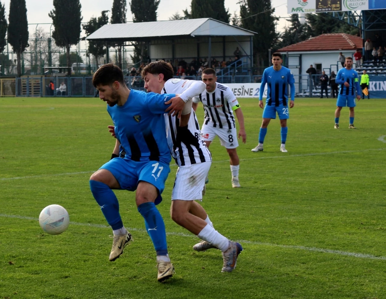 TFF 2. Lig: Karacabey Belediyespor: 1 - Aksarayspor: 1
