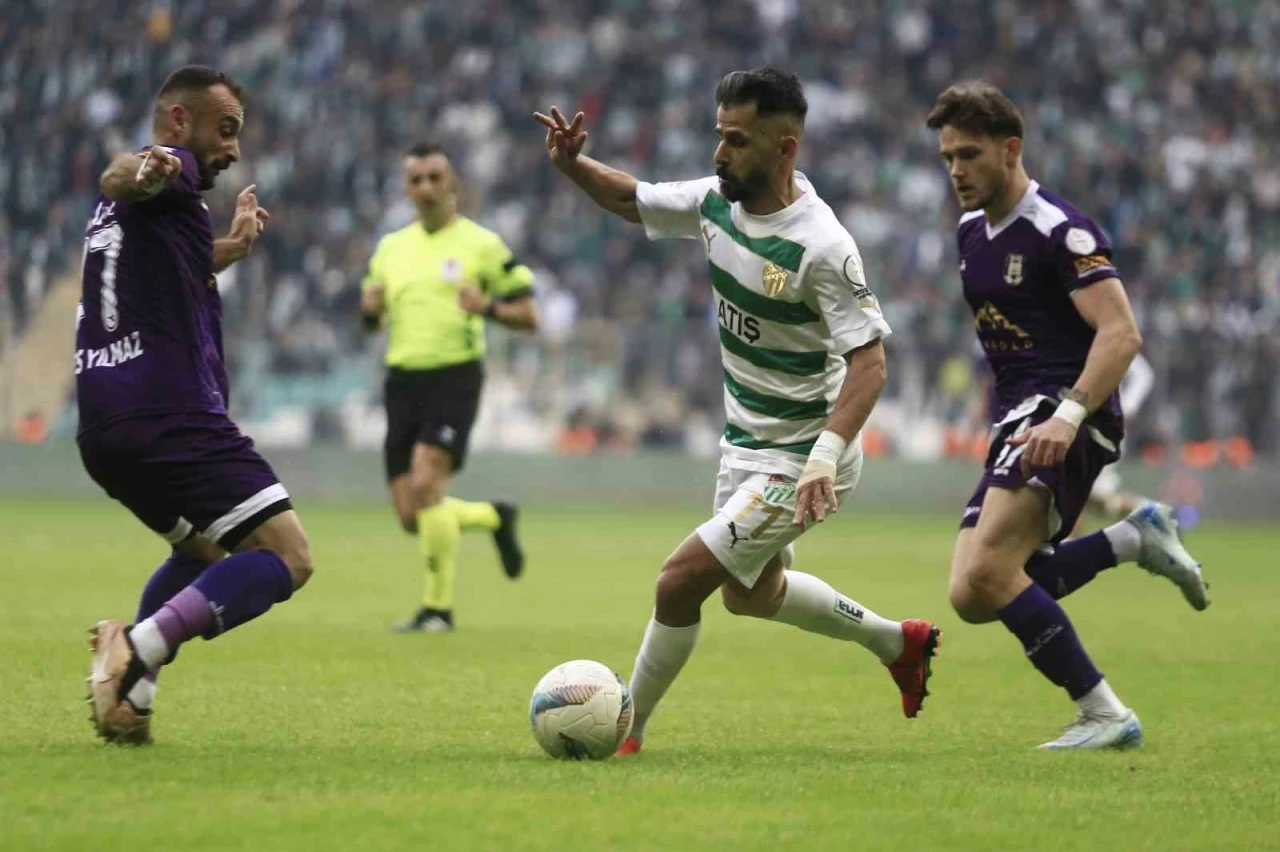 TFF 3. Lig: Bursaspor: 2 - Artvin Hopaspor: 1
