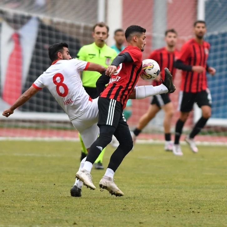 TFF 3. Lig: Gümüşhane Sportif Faaliyetler A.Ş: 3 - Turgutluspor: 0
