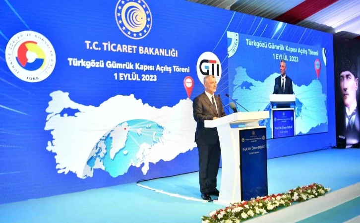 Ticaret Bakanı Bolat: ’’Modernize edilen Türkgözü Sınır Kapısı Türkiye’yi Kafkaslar’a, Asya’ya bağlayan çok önemli bir noktada’’
