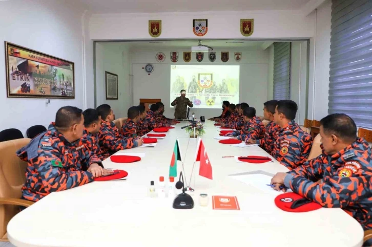 TİKA’dan Bangladeşli itfaiye ve kurtarma personeline ileri seviye itfaiye eğitimi
