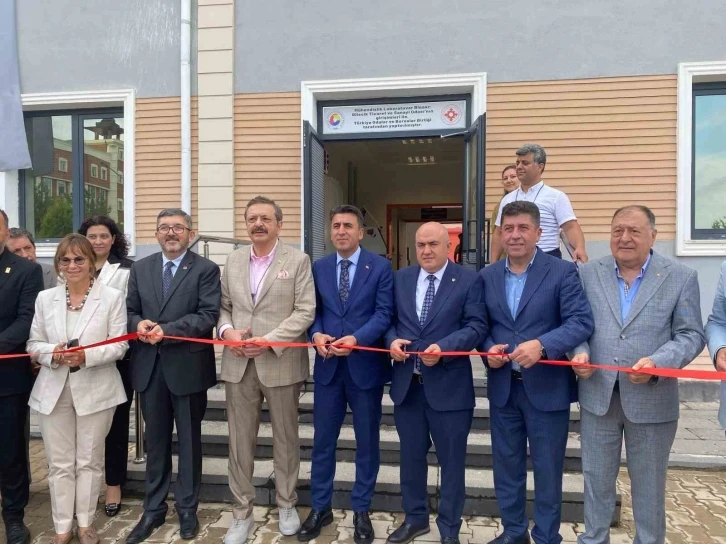 TOBB Başkanı Hisarcıklıoğlu, Bilecik’te Mühendislik Laboratuvarı’nın açılışına katıldı
