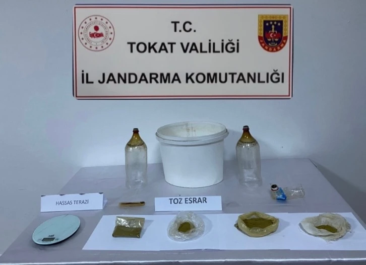 Tokat’ta uyuşturucu operasyonu, 4 kişi gözaltına alındı
