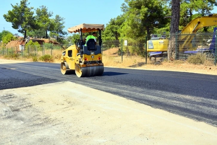 Tonajlı araçların bozduğu yollara onarım
