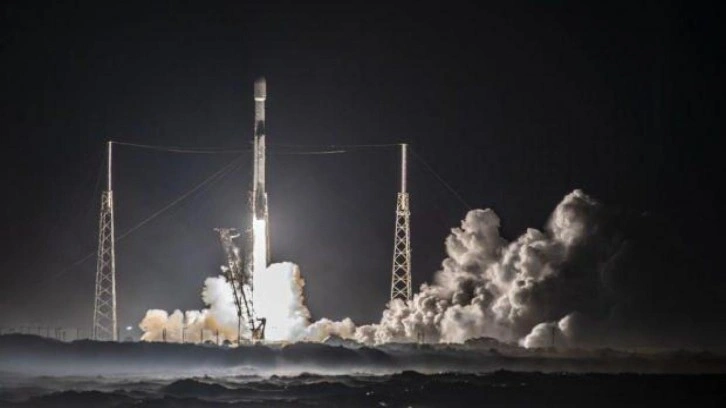 Toplam sayı 3 bin 347 oldu! SpaceX 54 Starlink uydusu daha fırlattı