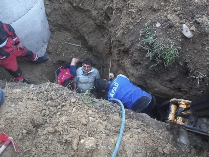 Toprak altında kalan işçiyi ekipler kurtardı
