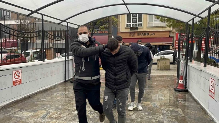 Torbacı operasyonunda yakalanan 19 kişiden 14’ü tutuklandı
