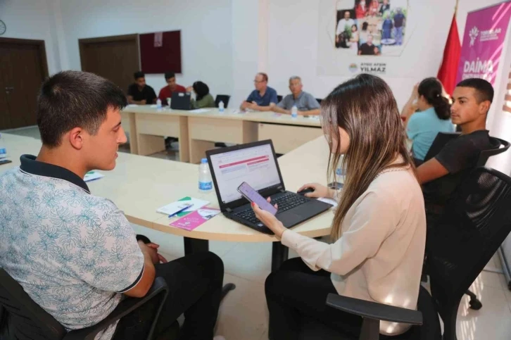 Toroslar Belediyesinden öğrencilere tercih desteği
