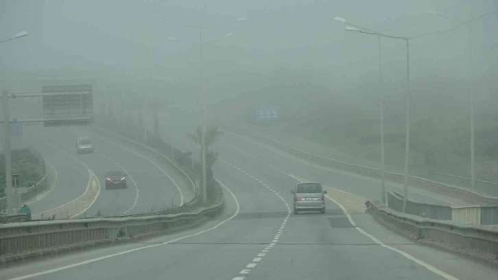 Trabzon’da sis hayatı olumsuz etkiliyor
