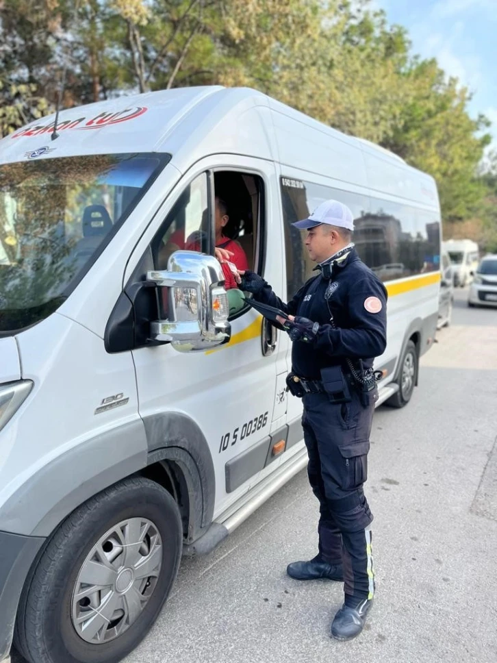 Trafik polisleri son 1 haftada 29 bin 794 aracı denetledi
