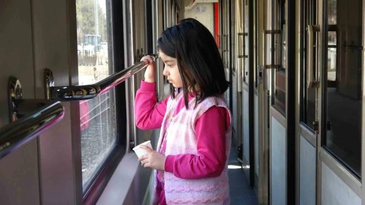 Tren vagonları depremzedelerin evi oldu
