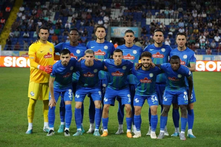 Trendyol Süper Lig: Çaykur Rizespor: 0 - Corendon Alanyaspor: 0 (İlk yarı)
