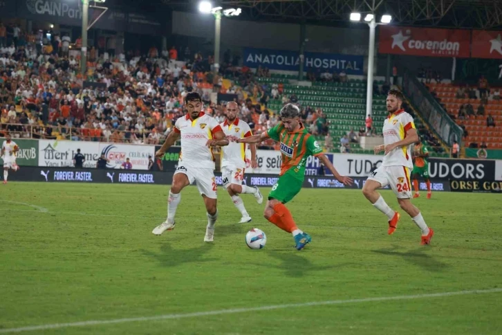 Trendyol Süper Lig: Corendon Alanyaspor: 1 - Göztepe: 1 (Maç sonucu)
