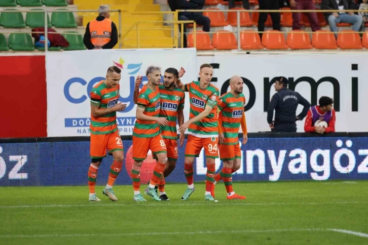 Trendyol Süper Lig: Corendon Alanyaspor: 3 - Samsunspor: 1 (Maç sonucu)
