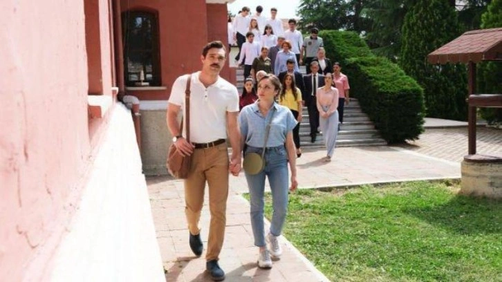 TRT1’in severek seyredilen dizisi Kara Tahta'dan umulmadık haber! Herkesi şaşkına uğrattı